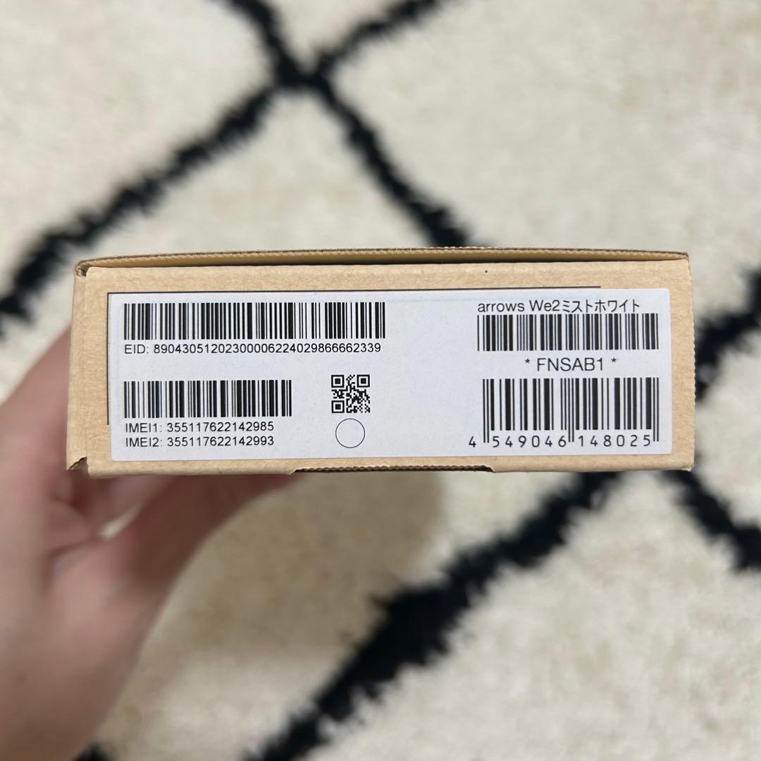 arrows We Android 新品未使用