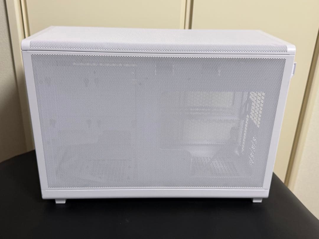 Lian Li A3-mATX ホワイト メッシュパネルモデル　PCケース
