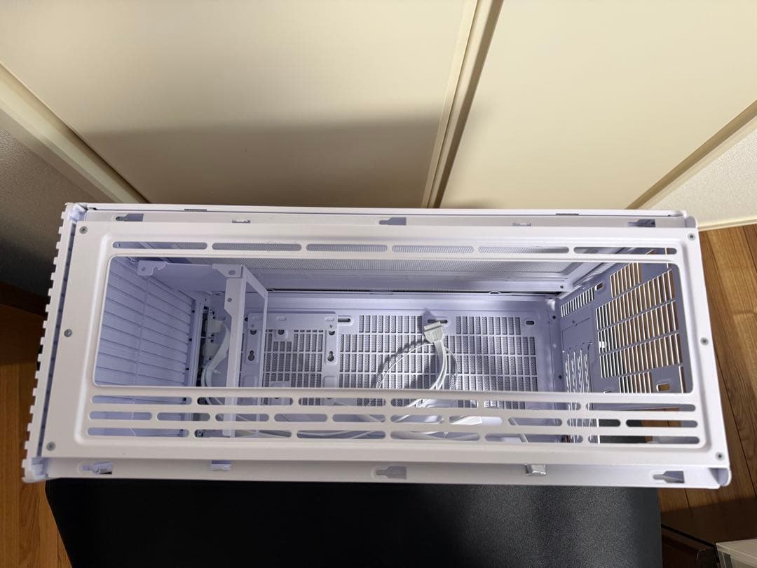 Lian Li A3-mATX ホワイト メッシュパネルモデル　PCケース