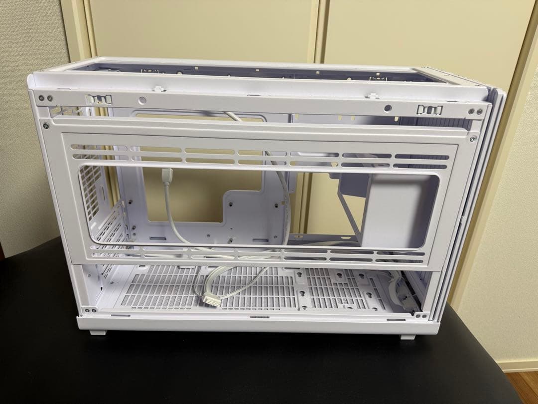 Lian Li A3-mATX ホワイト メッシュパネルモデル　PCケース