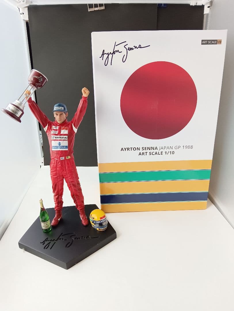 アイルトン・セナ フィギュア トロフィー付き1/10 ART SCALE