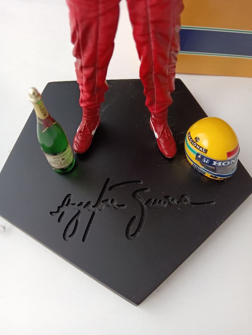 アイルトン・セナ フィギュア トロフィー付き1/10 ART SCALE