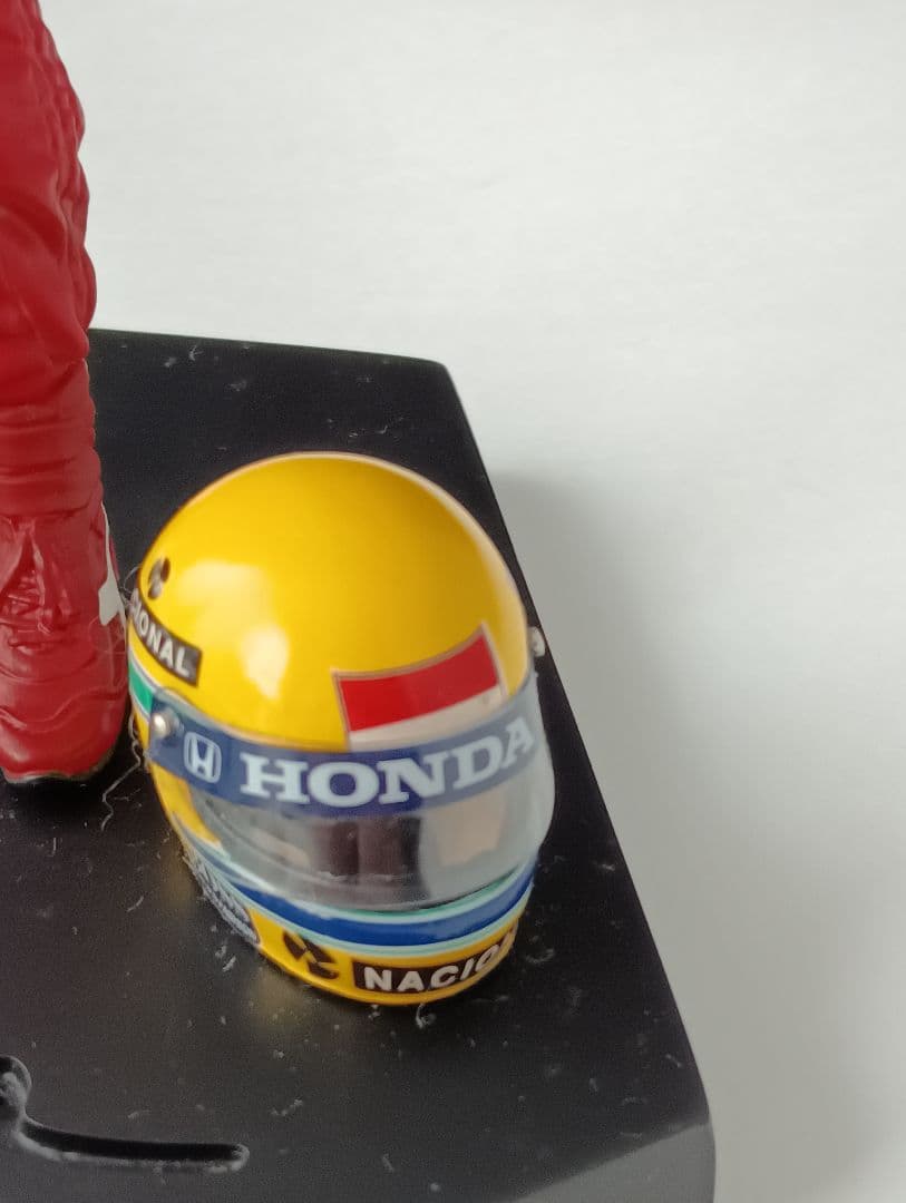 アイルトン・セナ フィギュア トロフィー付き1/10 ART SCALE