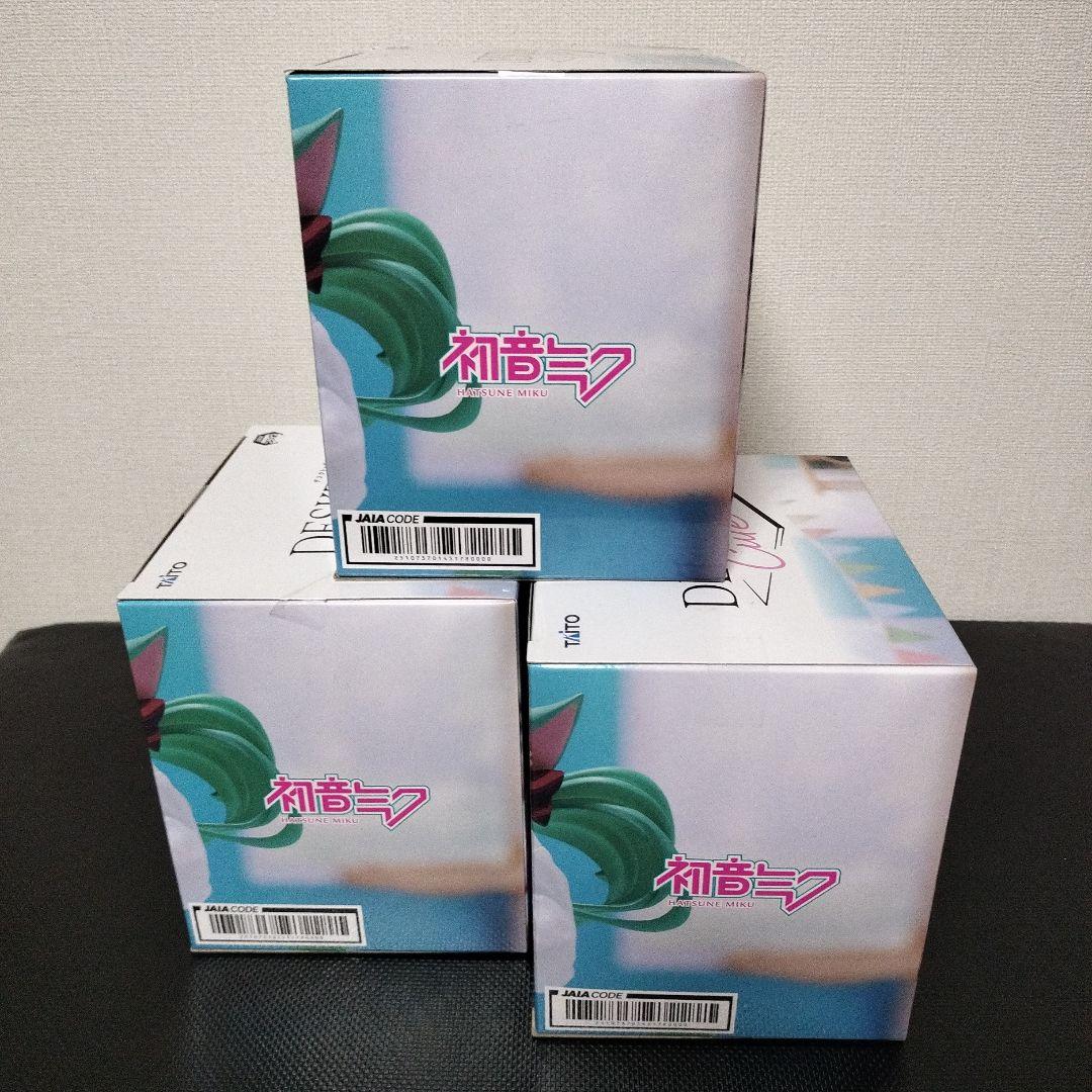 初音ミク Desktop Cute フィギュア 猫耳Ｔシャツ　3個セット