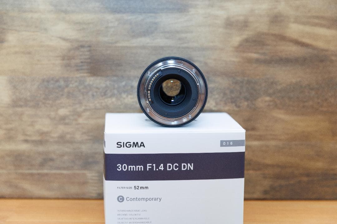 SIGMA Contemporary 30mm F1.4 DCDN RFマウント
