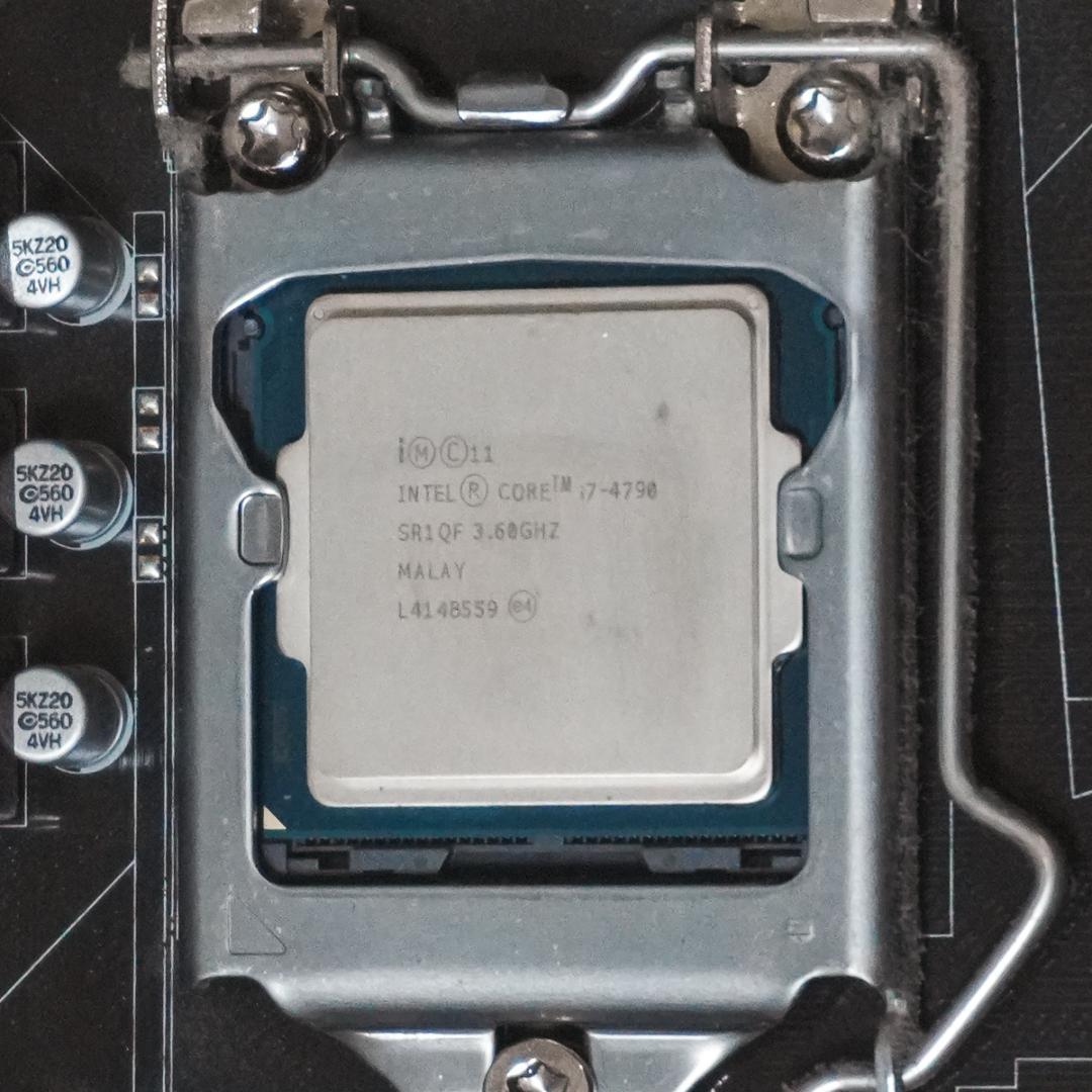 CORE i7-4790 + ASUS B85M-G + 32GBメモリ