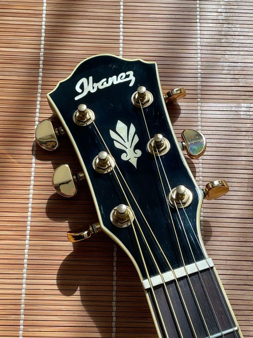 Ibanez AEG24Ⅱエレアコギター　美品　薄型スリムボディ
