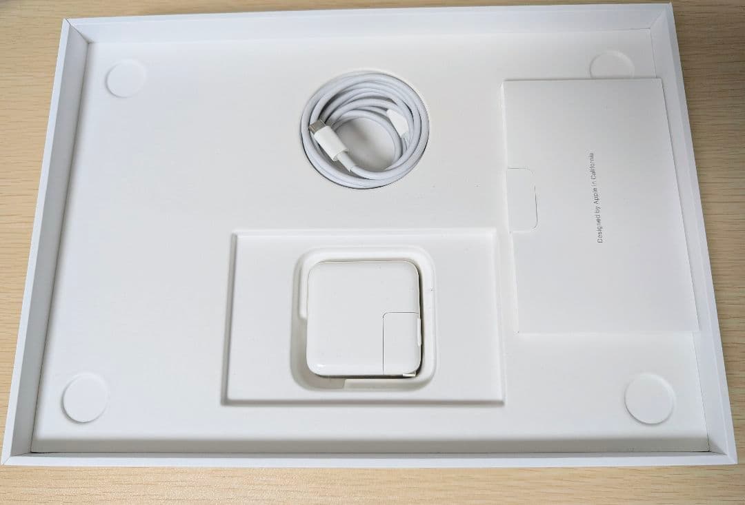 M1 MacBook Air 8GB/512GB USキー バッテリー94%