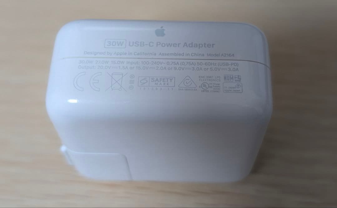 M1 MacBook Air 8GB/512GB USキー バッテリー94%