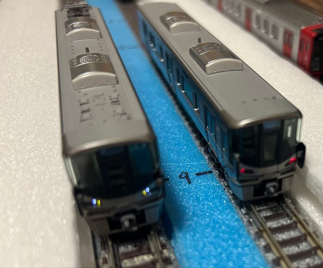 KATO 225系0番台「新快速」8両と100番台「新快速」4両合計12両セット