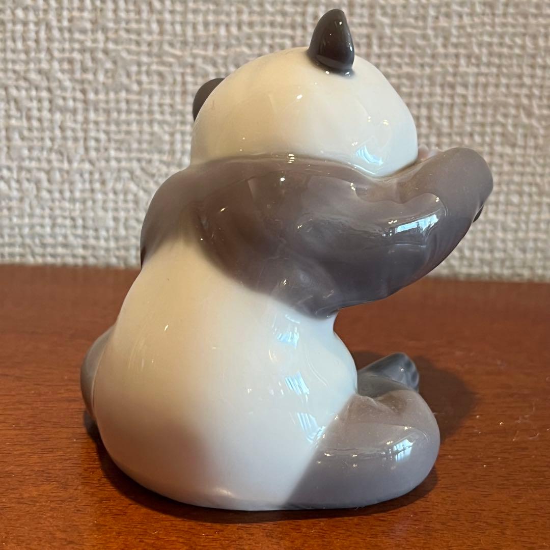 超美品　リヤドロ　パンダ　紫の花　フィギュリン　人形　陶器　置物　E オブジェ