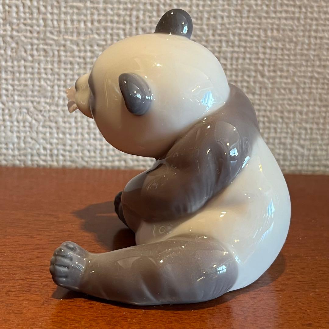 超美品　リヤドロ　パンダ　紫の花　フィギュリン　人形　陶器　置物　E オブジェ