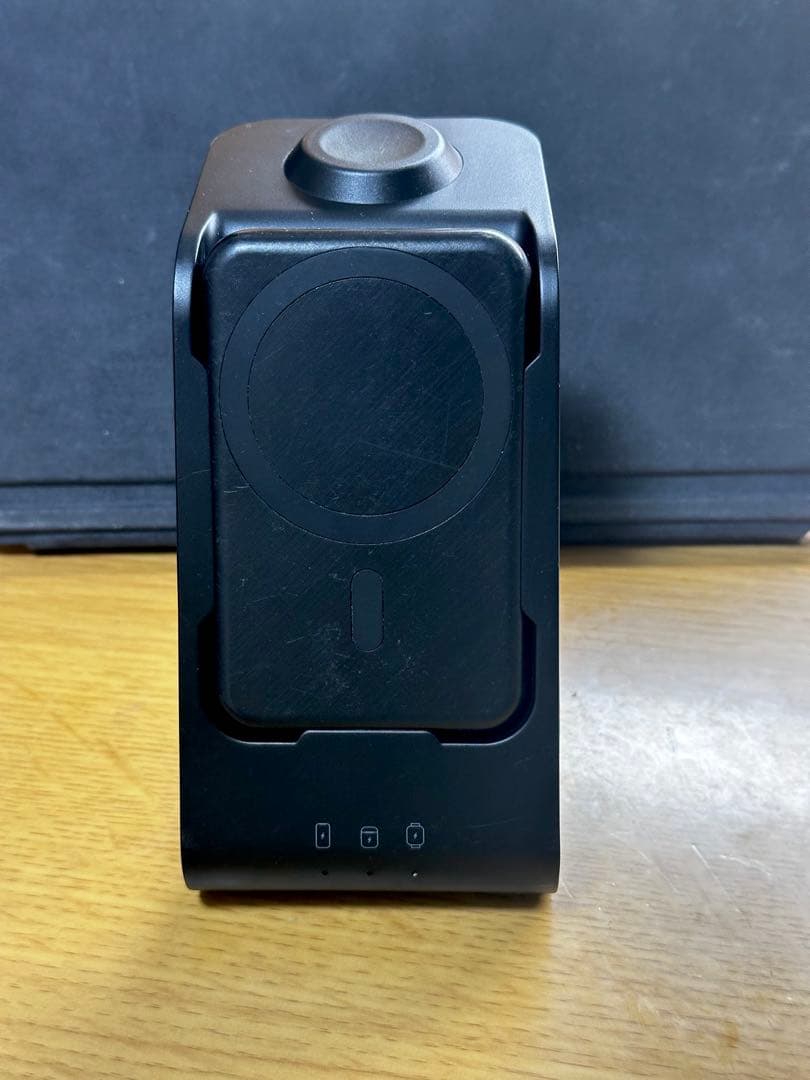 ささだんご様　AirPodspro RORRY充電器