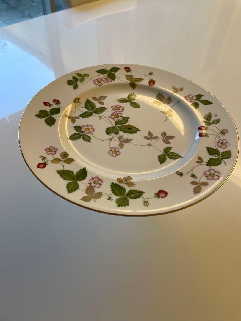 ウェッジウッドストロベリーケーキプレート 27cm