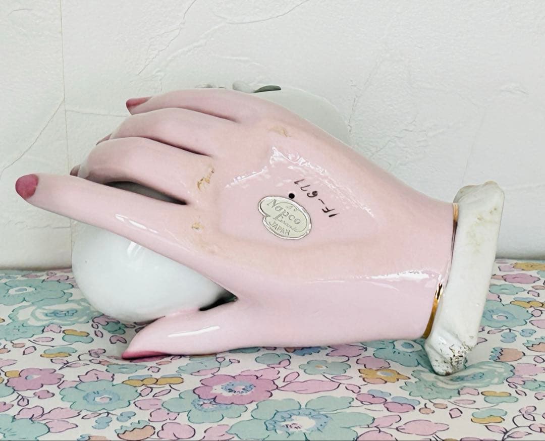 Napco ナプコ　ハンド　すずらんのパースと手　陶器