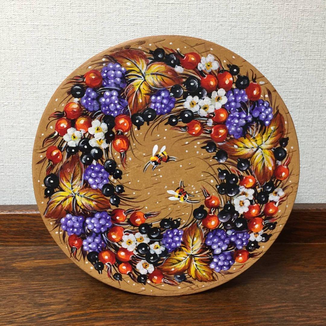 ロシア雑貨☆白樺工芸 べレスタ ベリーのリース ラウンド収納boxマトリョーシカ