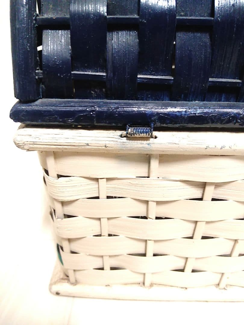 【ハウス型小物入れ】かごバスケット　大きめサイズ