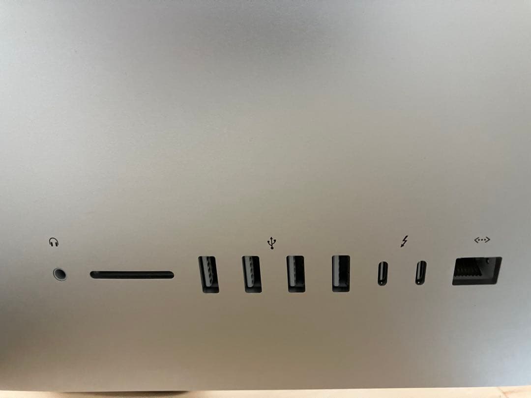 Macデスクトップ apple imac 2020 i5 8GB 256GB amd5300