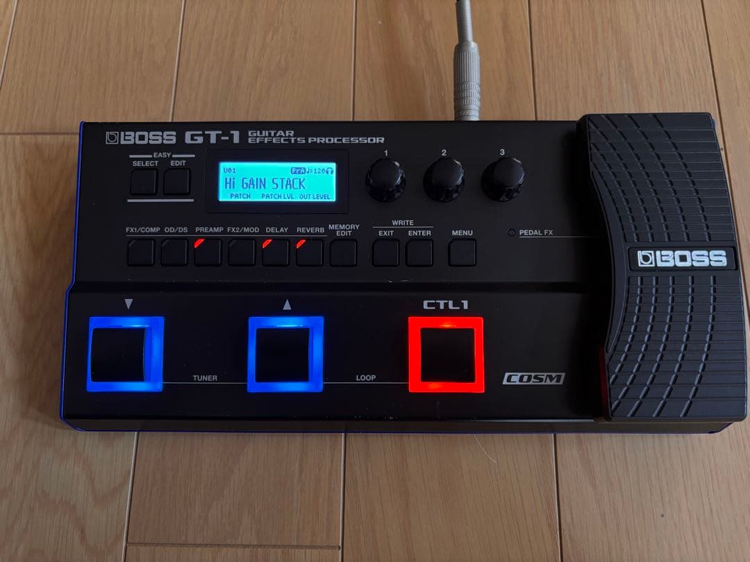 BOSS GT-1 ギターマルチエフェクター　ガイドブック付き