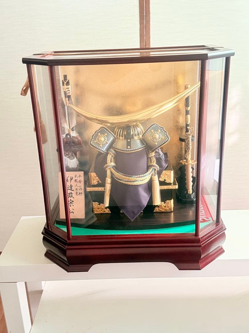 五月人形 兜飾り ガラスケース入り オルゴール付き