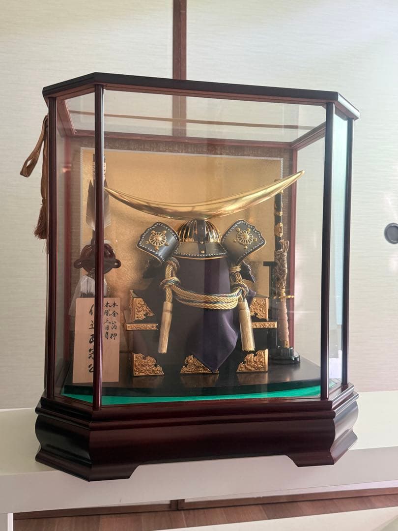 五月人形 兜飾り ガラスケース入り オルゴール付き