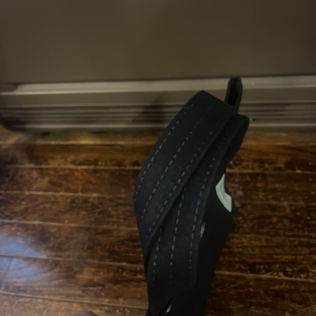 一澤系出品ラスト　黒の円底トート未使用新品