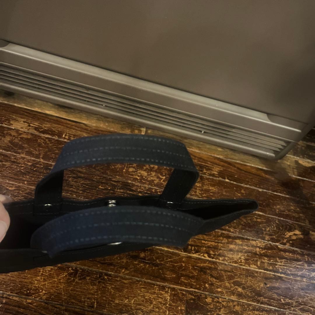 一澤系出品ラスト　黒の円底トート未使用新品