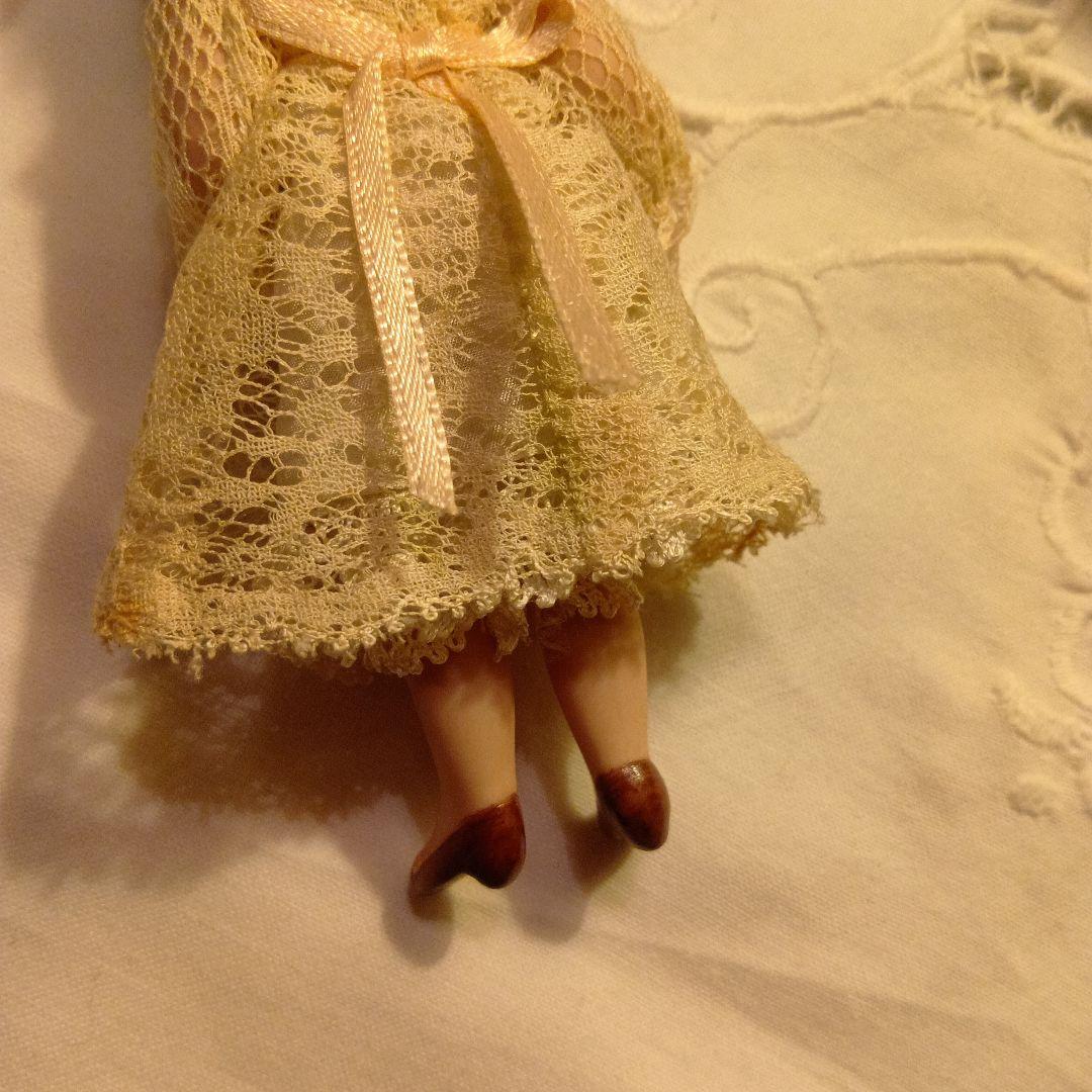 KR♥レースのお洋服が素敵なヴィンテージビスクドール　ミニョネット♥