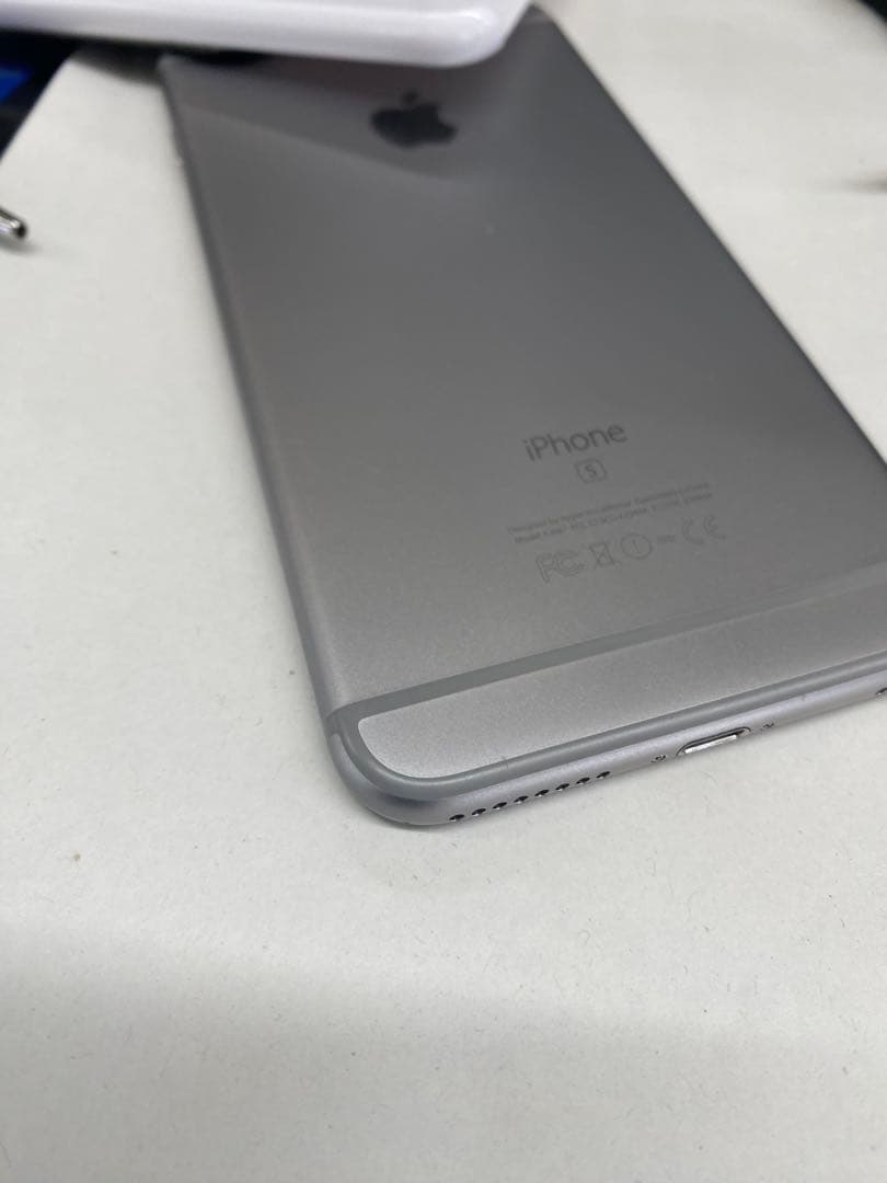 Apple iPhone 6 plus バッテリー100%シルバー 本体　64G