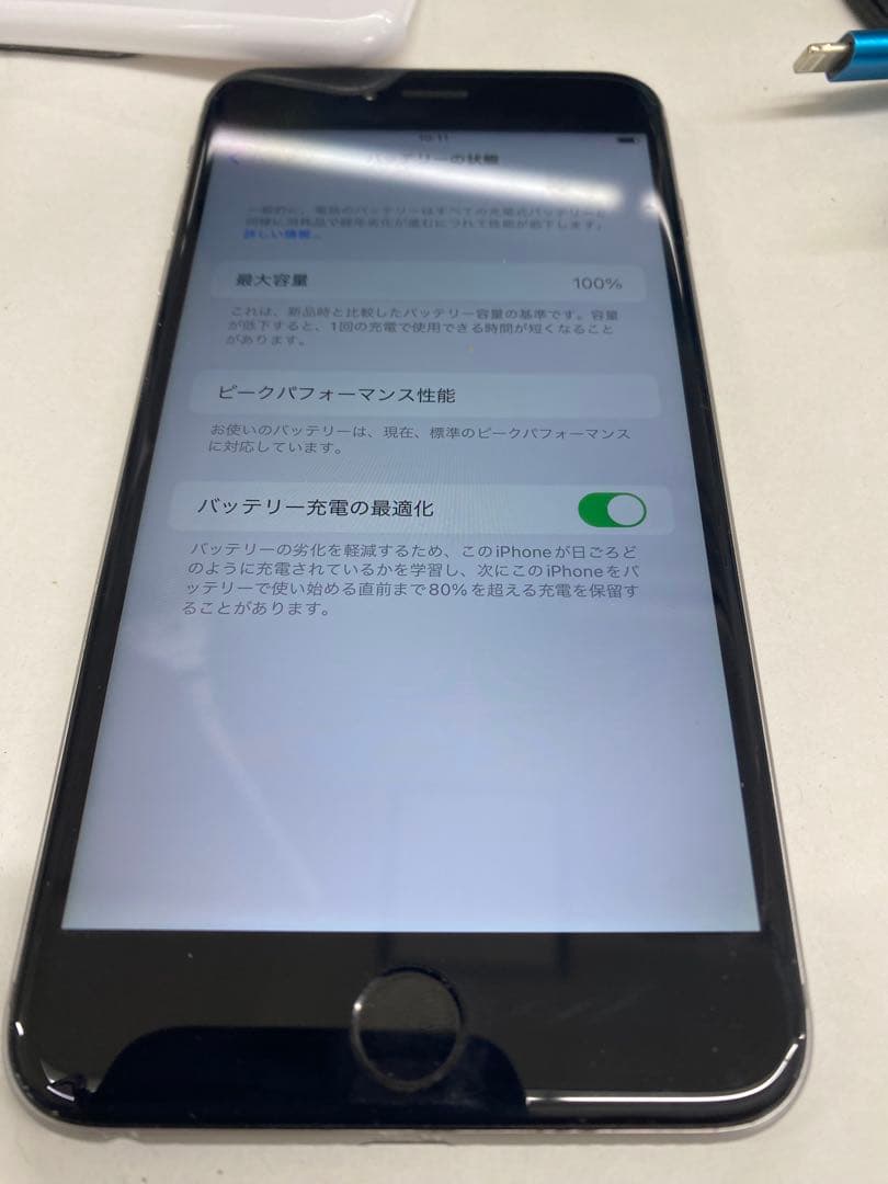 Apple iPhone 6 plus バッテリー100%シルバー 本体　64G