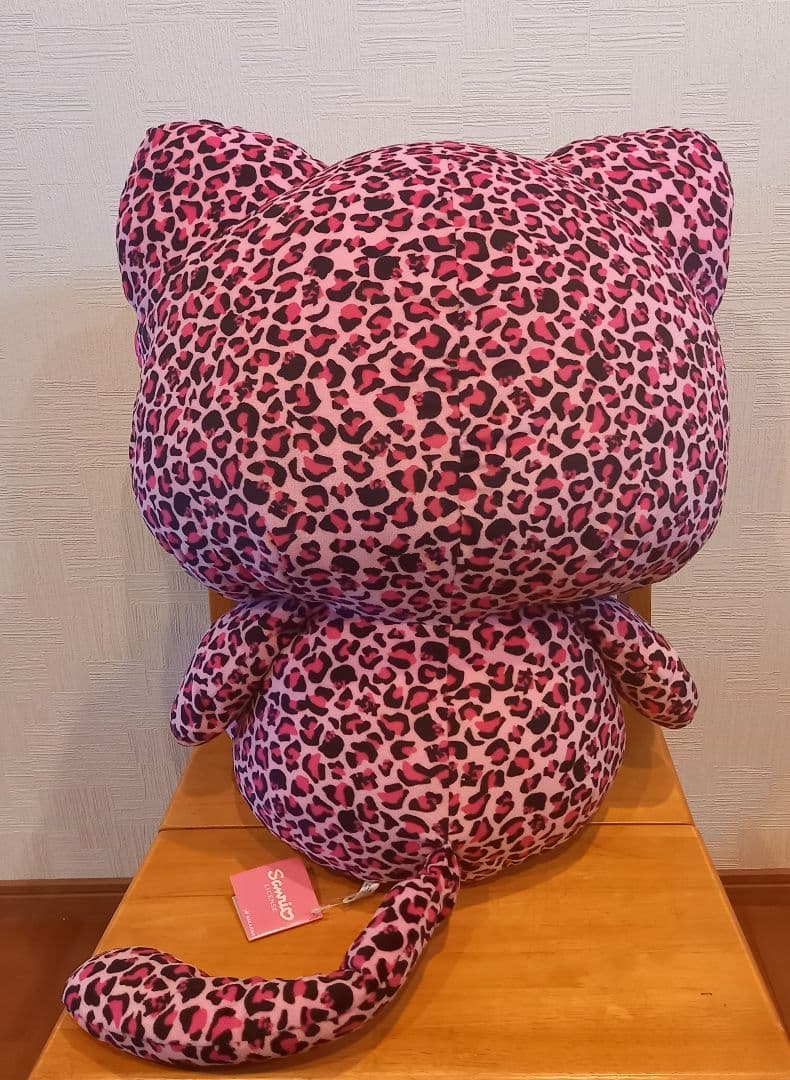 希少　ハローキティ　ぬいぐるみ　2008年　ヒョウ柄　ピンク　特大　2L　新品