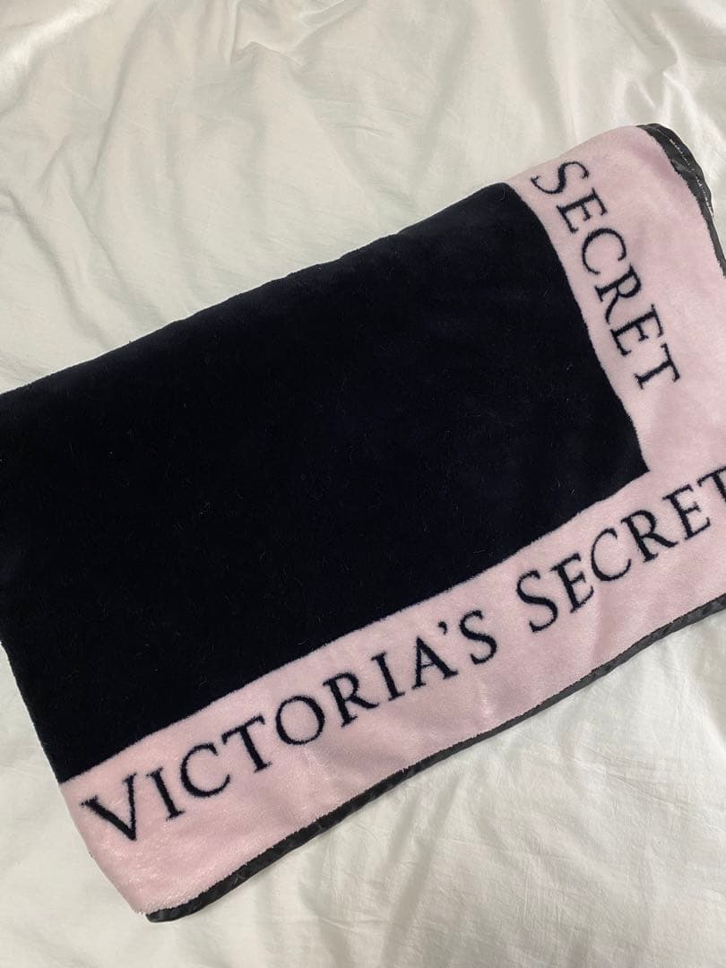 Victoria's Secret ヴィクトリアシークレット／大判ブランケット