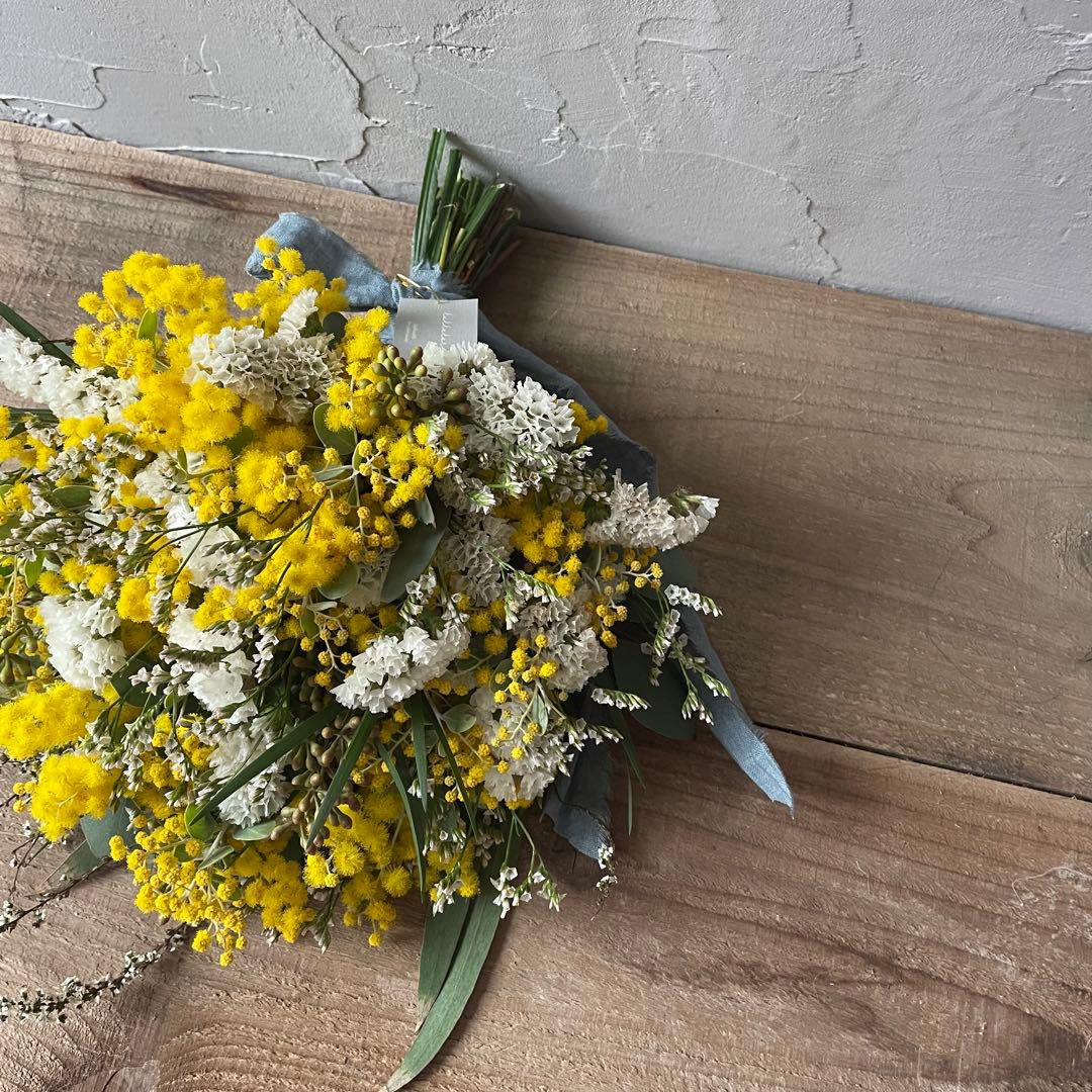 9.ミモザスワッグ