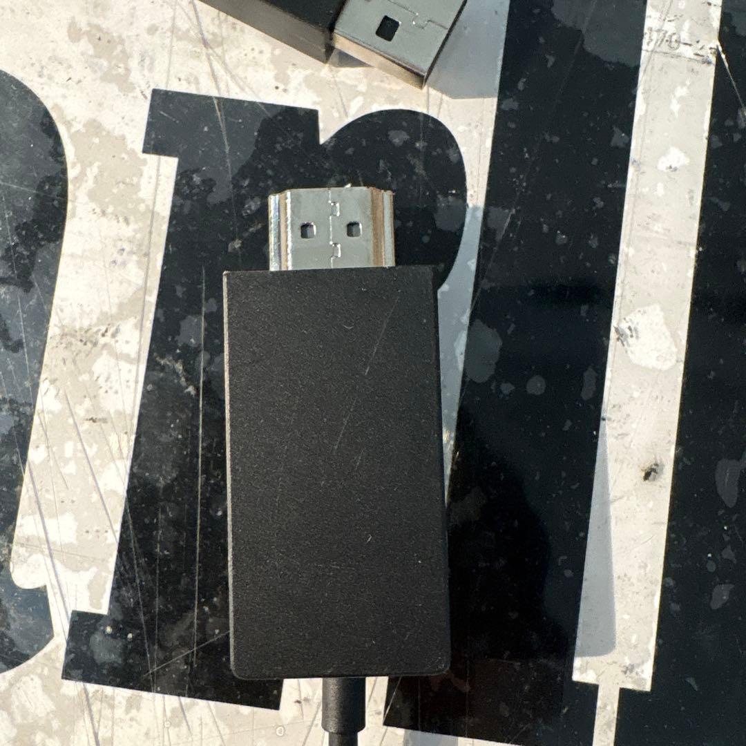 Microsoft ワイヤレス ディスプレイ アダプター　本体のみ動作確認済み