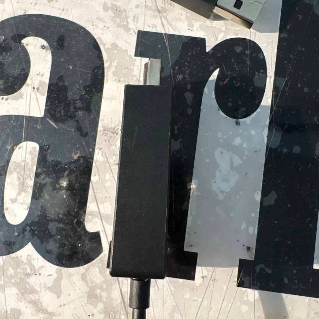 Microsoft ワイヤレス ディスプレイ アダプター　本体のみ動作確認済み