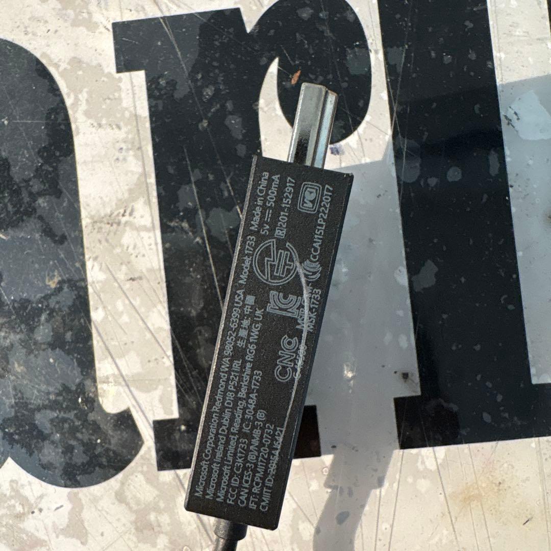 Microsoft ワイヤレス ディスプレイ アダプター　本体のみ動作確認済み