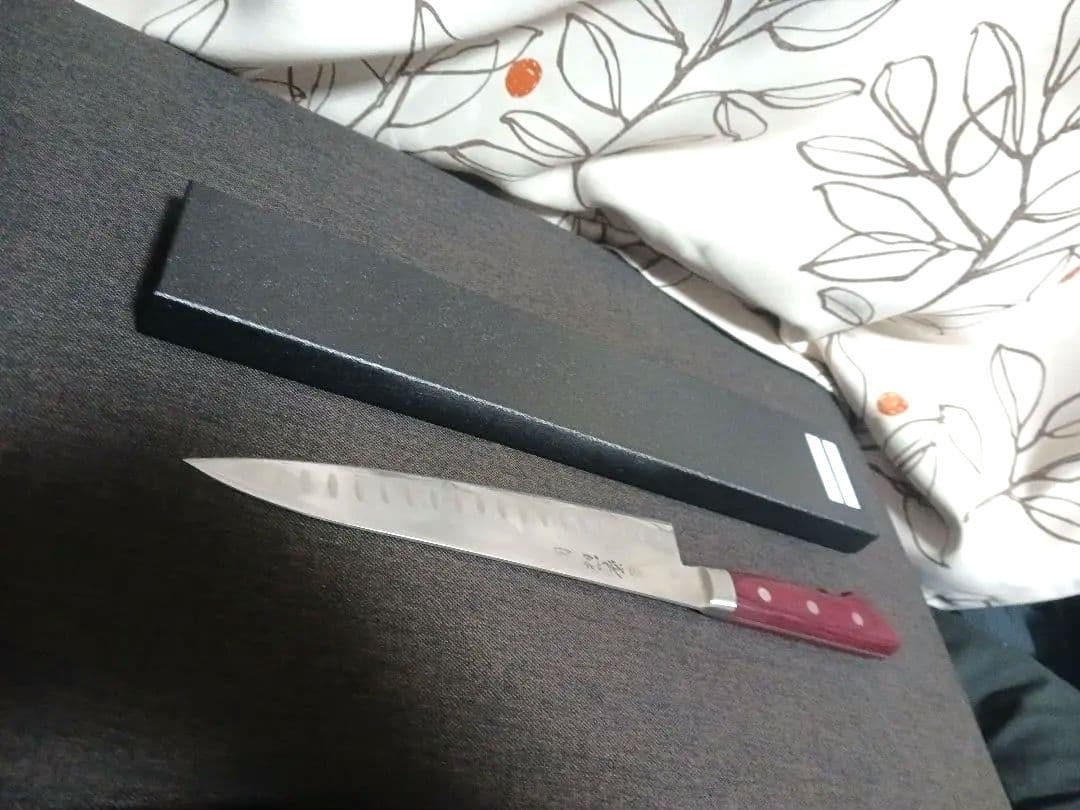 鍛造本焼　最終値引中　牛刀 210mm 　強化圧縮赤合板柄