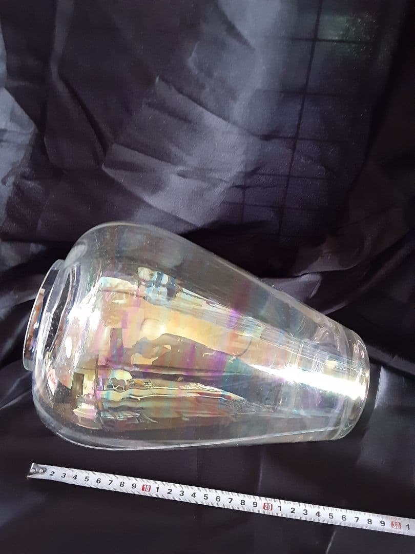 ヴィンテージ　オ－ロラガラス　七色に光るガラスのフラワーべ－ス