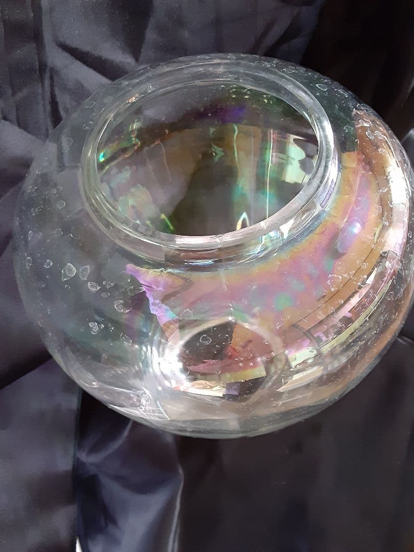 ヴィンテージ　オ－ロラガラス　七色に光るガラスのフラワーべ－ス