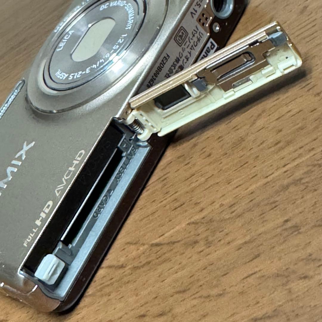 Panasonic DMC-FX80 コンパクトデジタルカメラ ゴールド