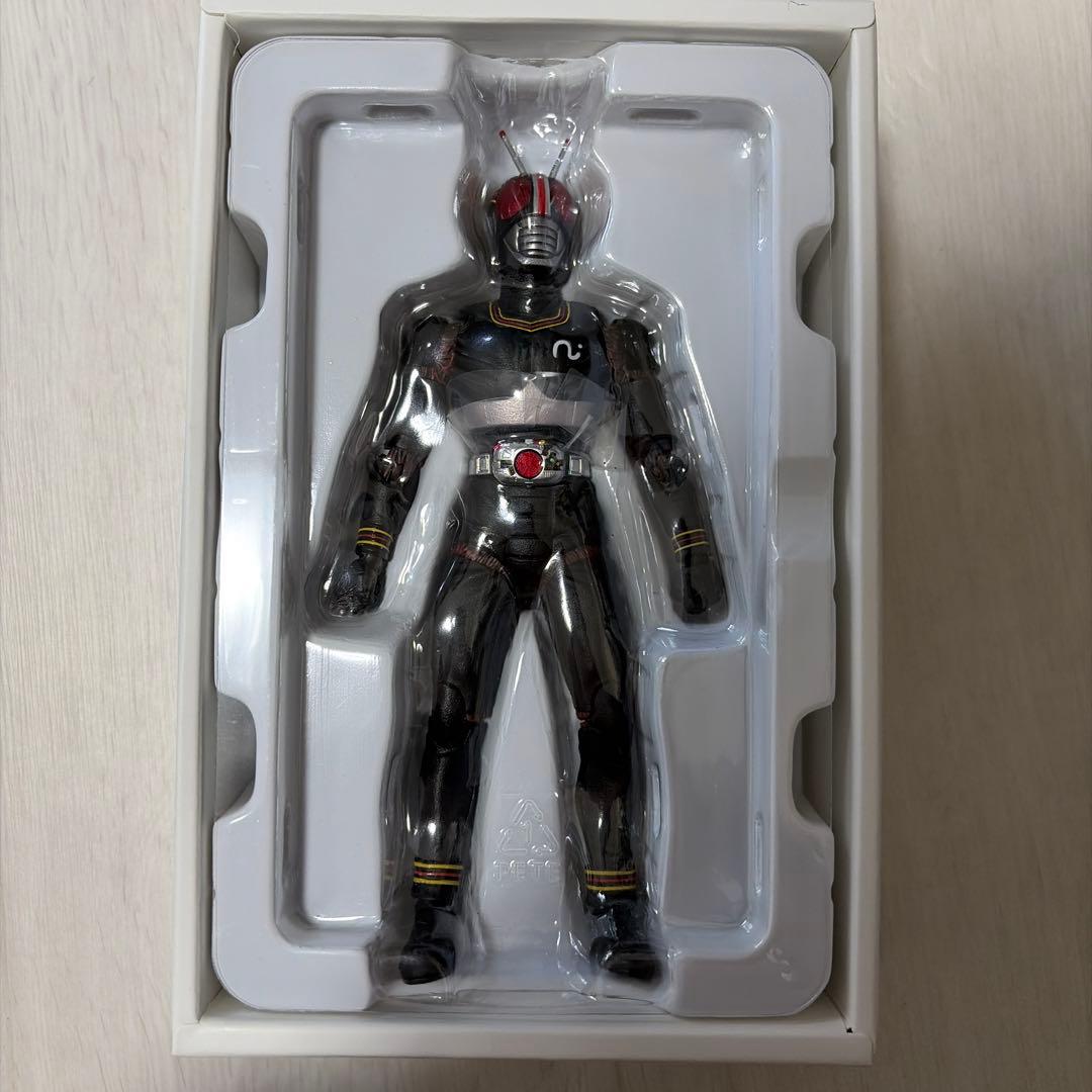 S.H. フィギュアーツ 真骨彫製法 仮面ライダー BLACK シャドームーン