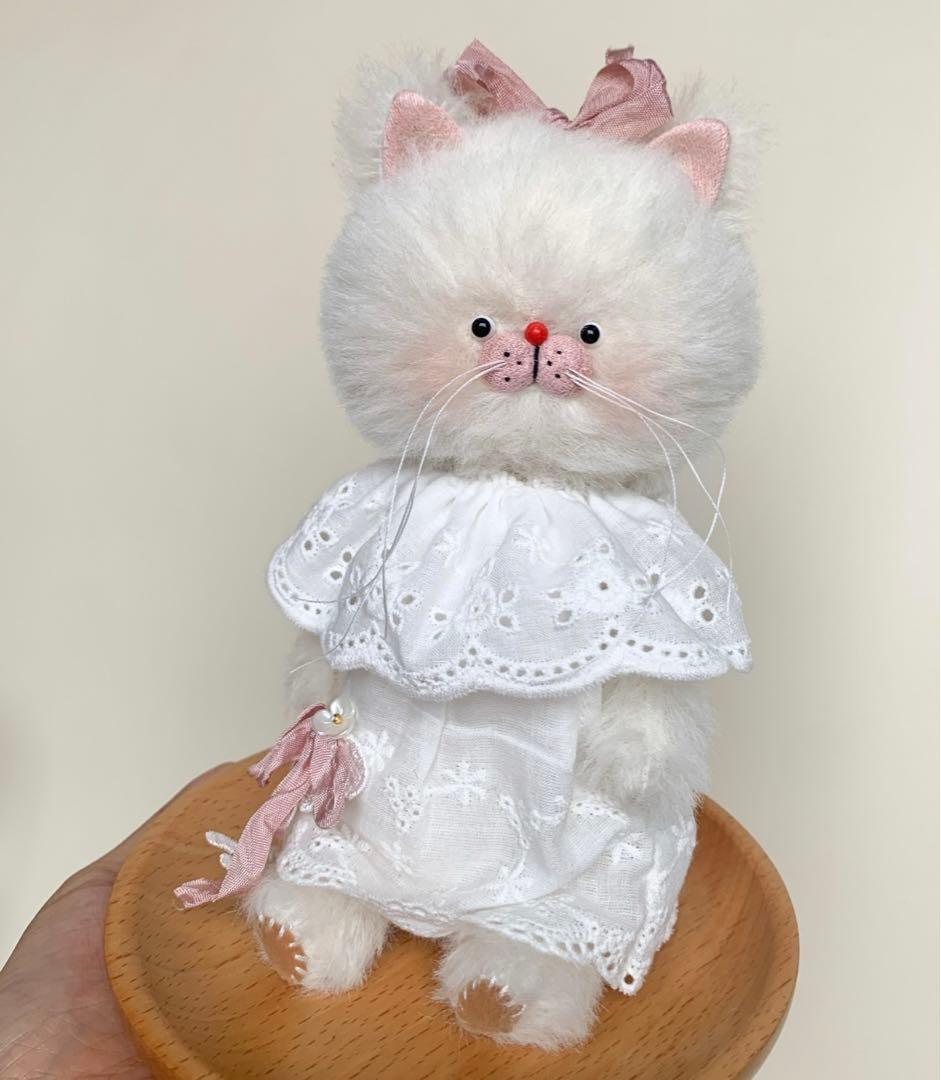 コットンキャンディ白猫 ぬいぐるみ ハンドメイド 海外作家様 アーティストベア