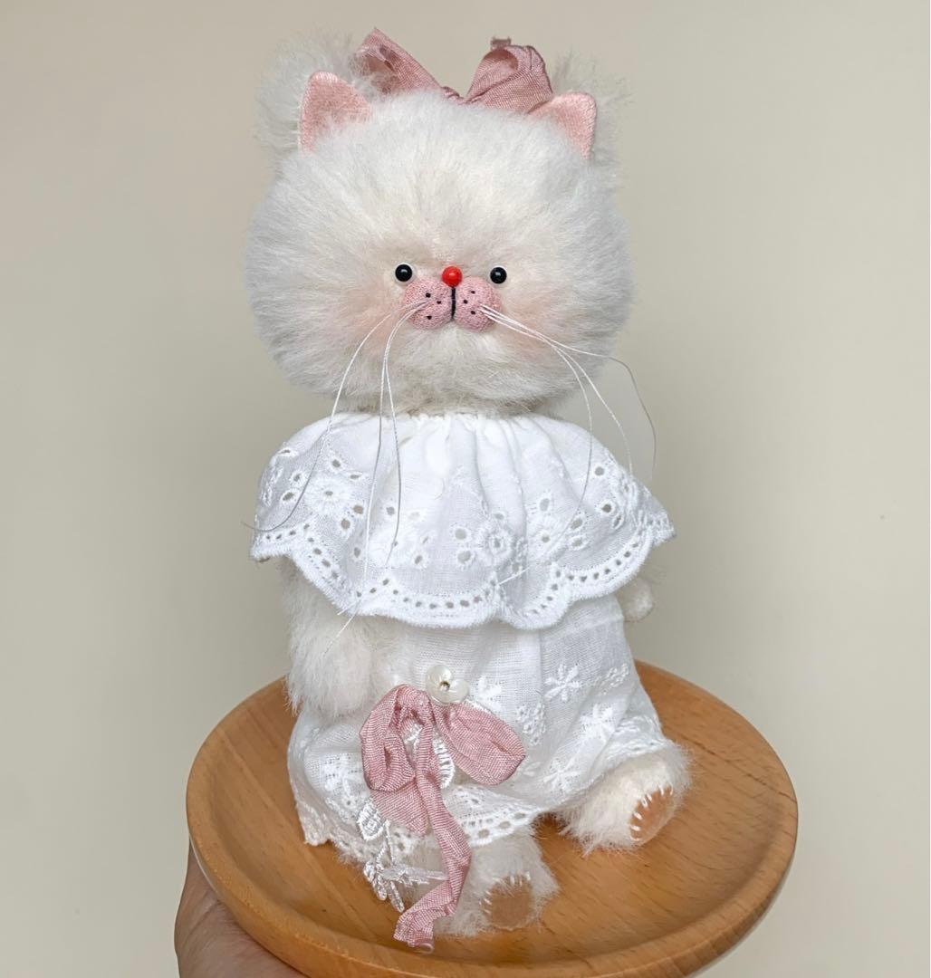 コットンキャンディ白猫 ぬいぐるみ ハンドメイド 海外作家様 アーティストベア