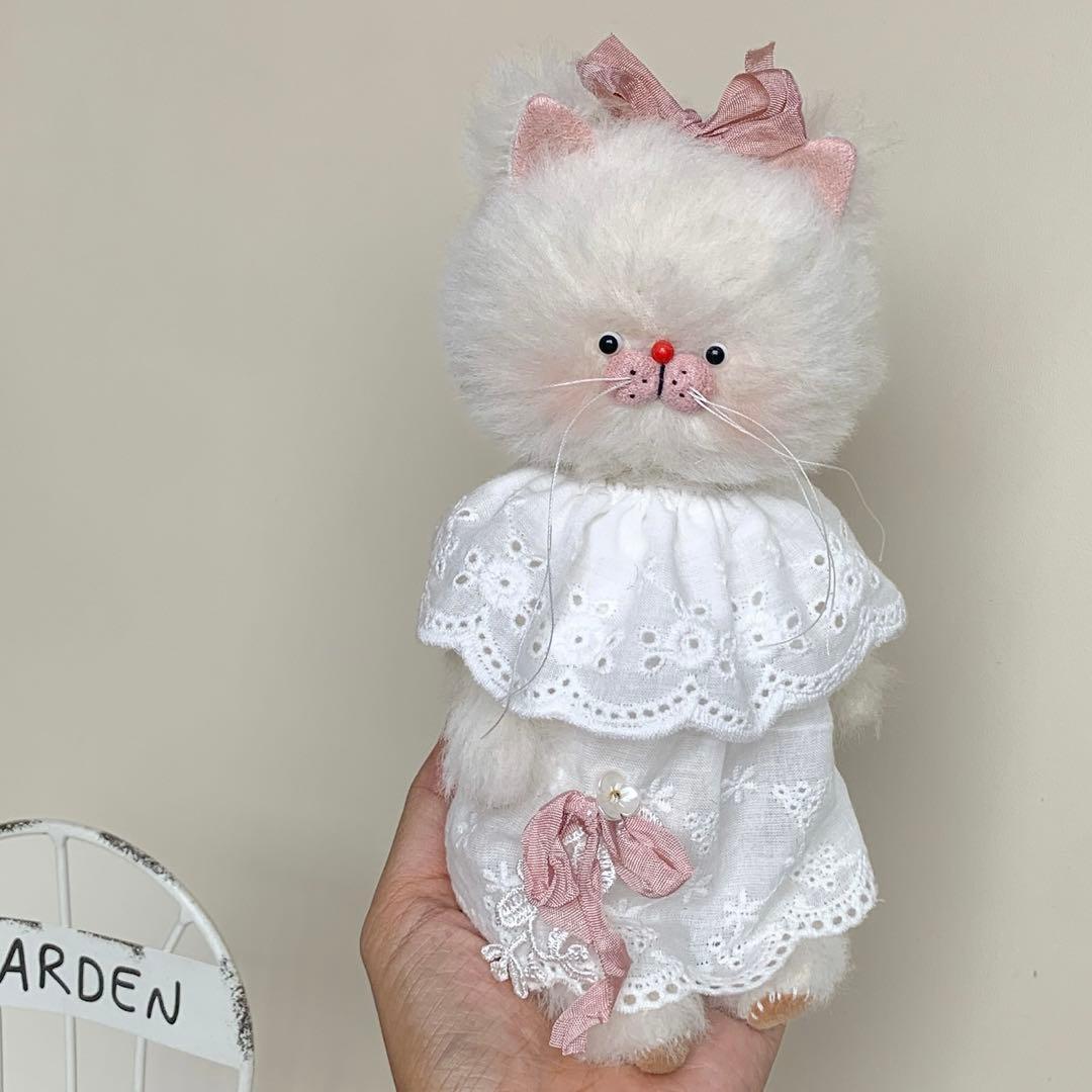 コットンキャンディ白猫 ぬいぐるみ ハンドメイド 海外作家様 アーティストベア