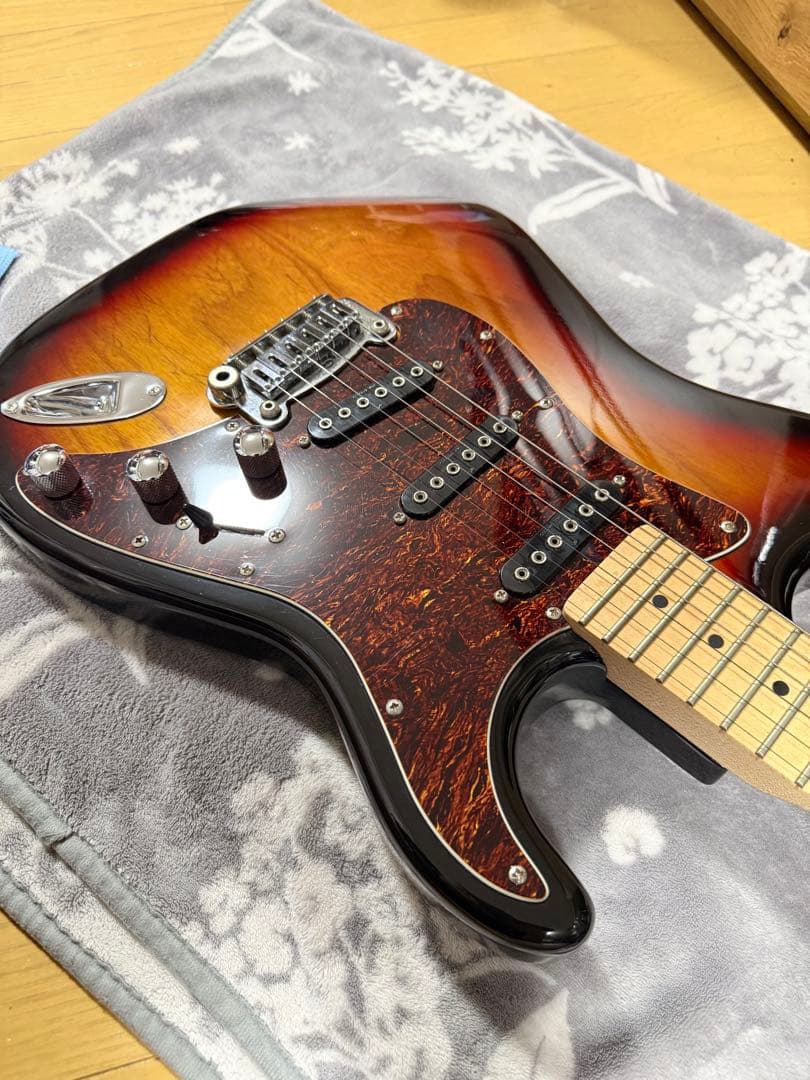 G&L Tribute S-500 エレキギター サンバースト美品