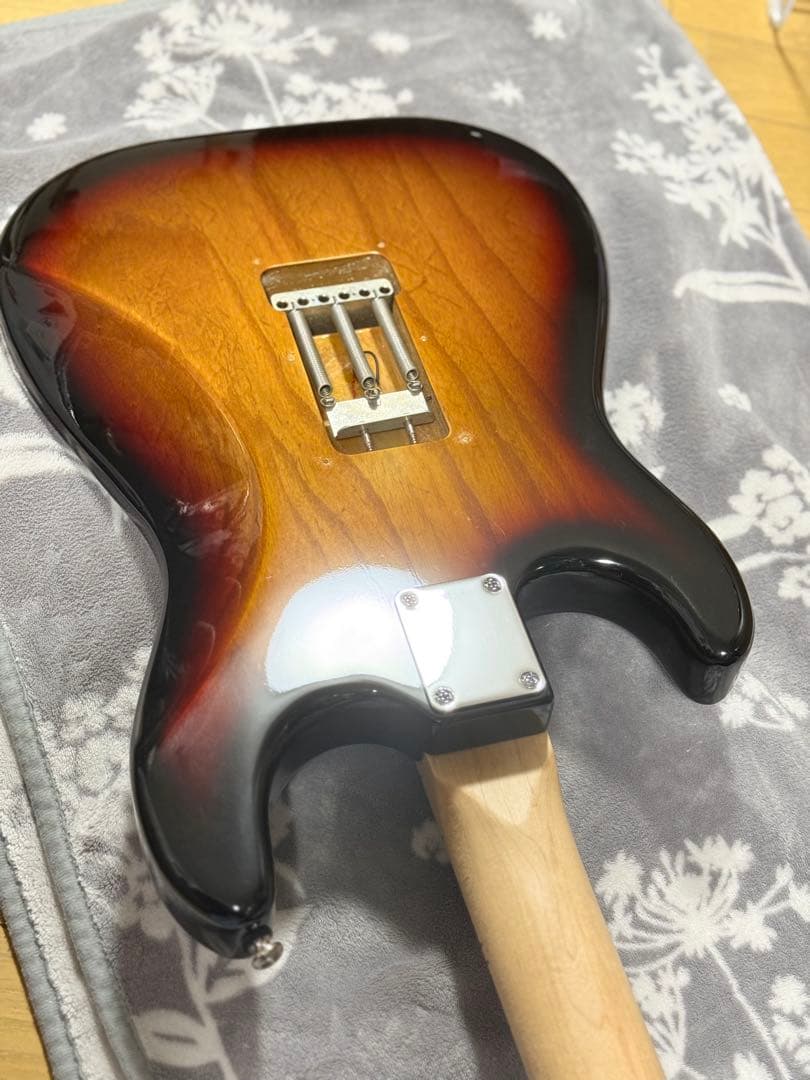 G&L Tribute S-500 エレキギター サンバースト美品