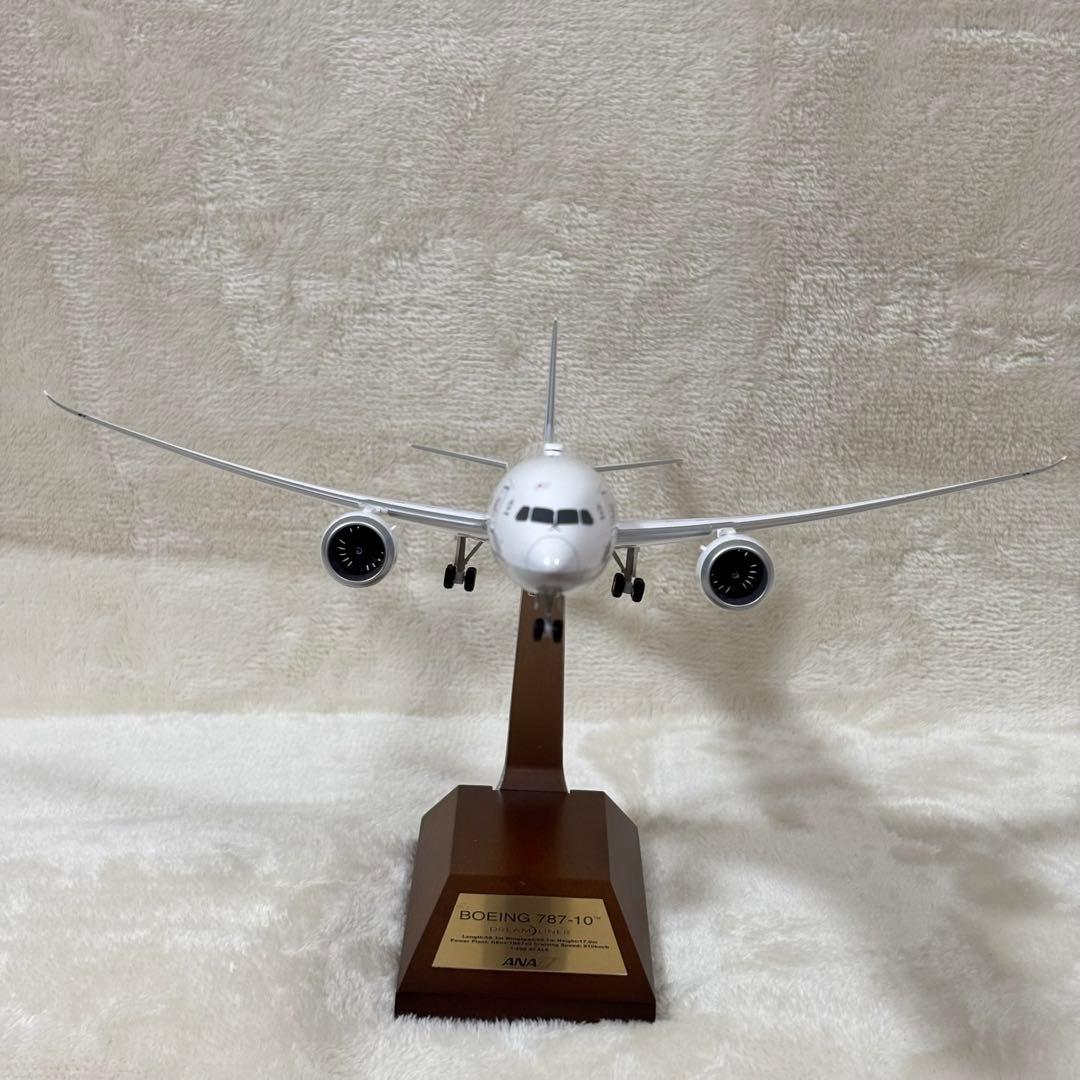 ANA ボーイング787-10 1/200 DREAMLINER 模型 木製台座
