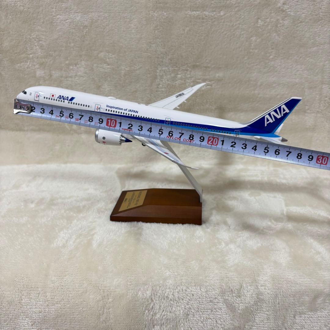 ANA ボーイング787-10 1/200 DREAMLINER 模型 木製台座