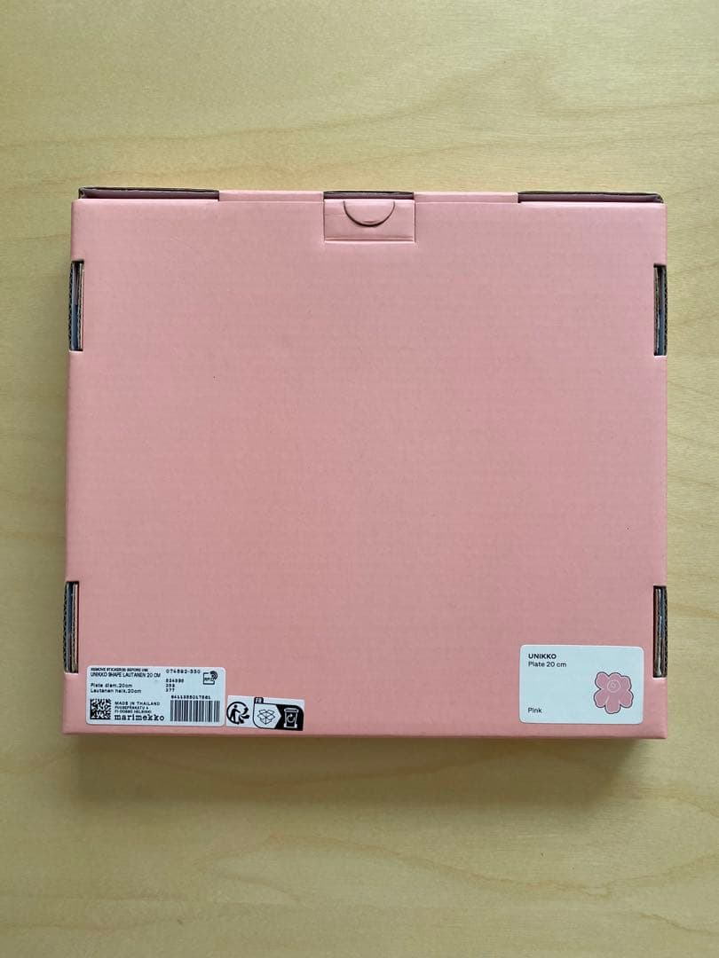 マリメッコ　新品　Unikko ウニッコシェイプ　プレート　ピンク