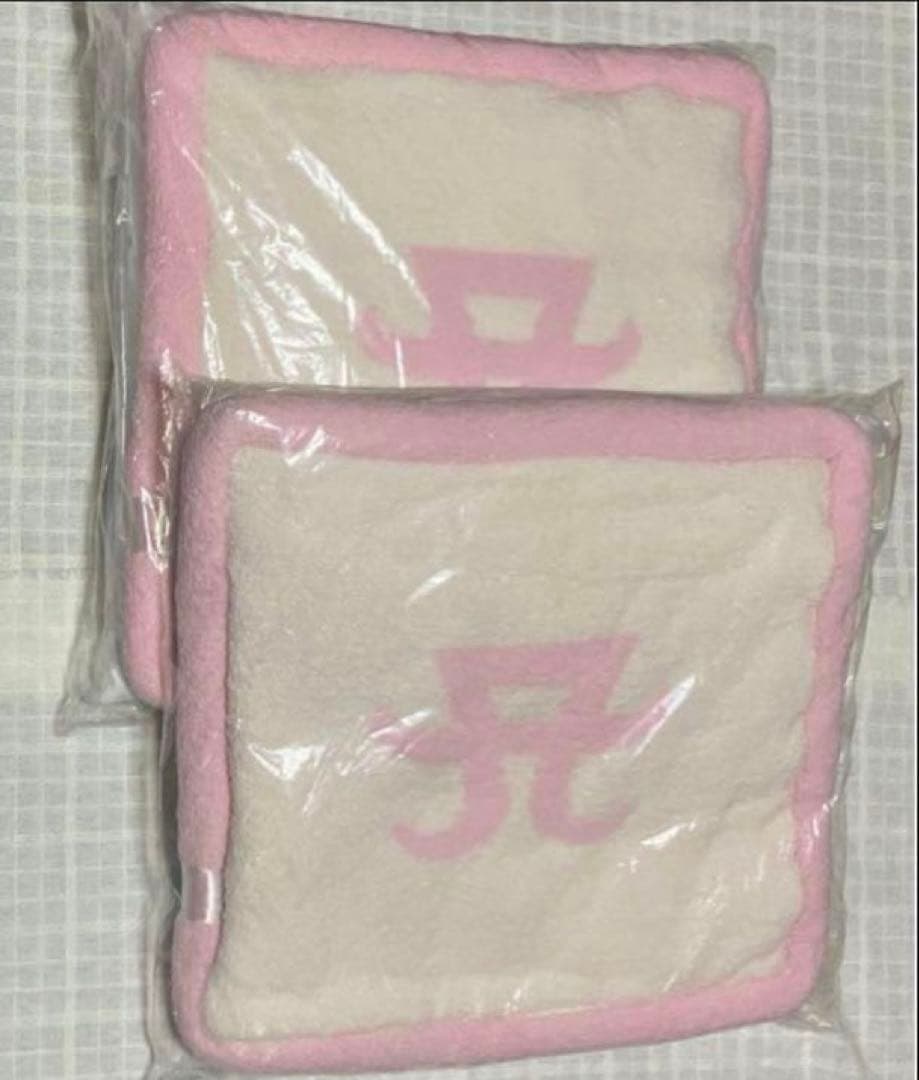 浜崎あゆみ　グッズ　クッション3個セット売り